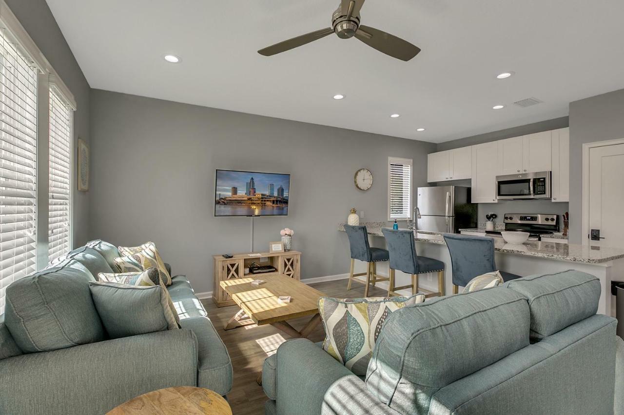Appartement New 3/2 Duplex Minutes From Heart Of Tampa -Unit B Extérieur photo